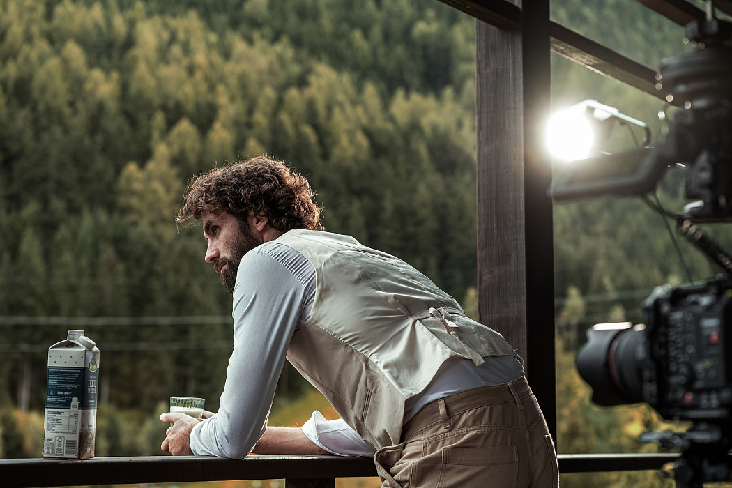 Brimi Hay Milk Video